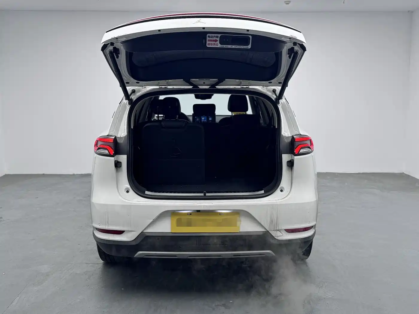 BYD Tang 2018 2.0T Automatic Smart Connection Honor Edition 7-Seater China V фото 7