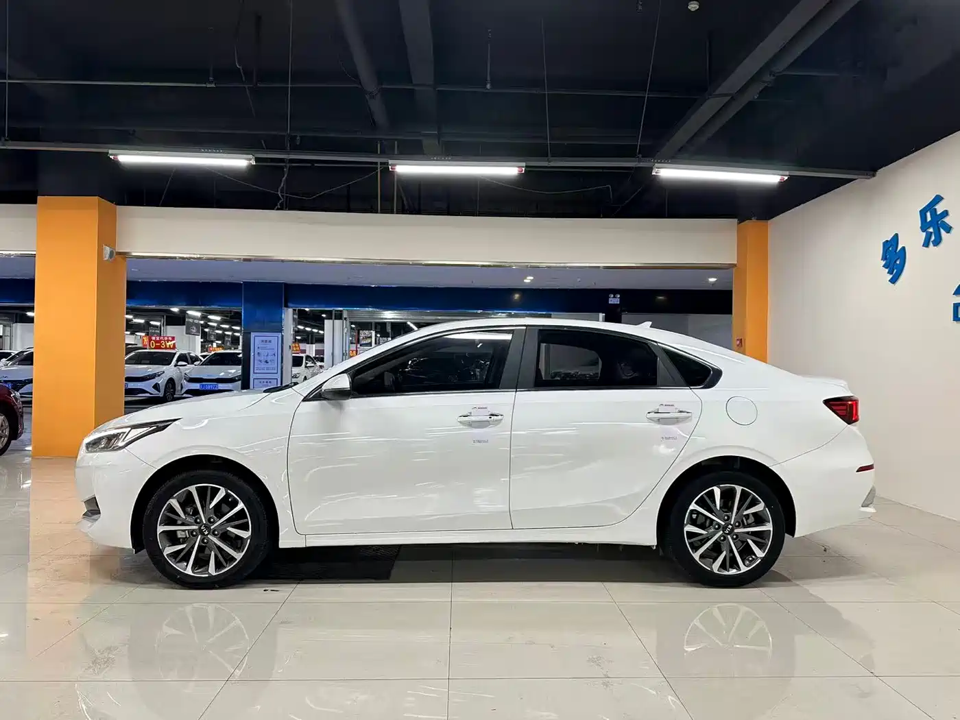 Kia K3 2021 1.5L CVT Fashion Edition фото 9
