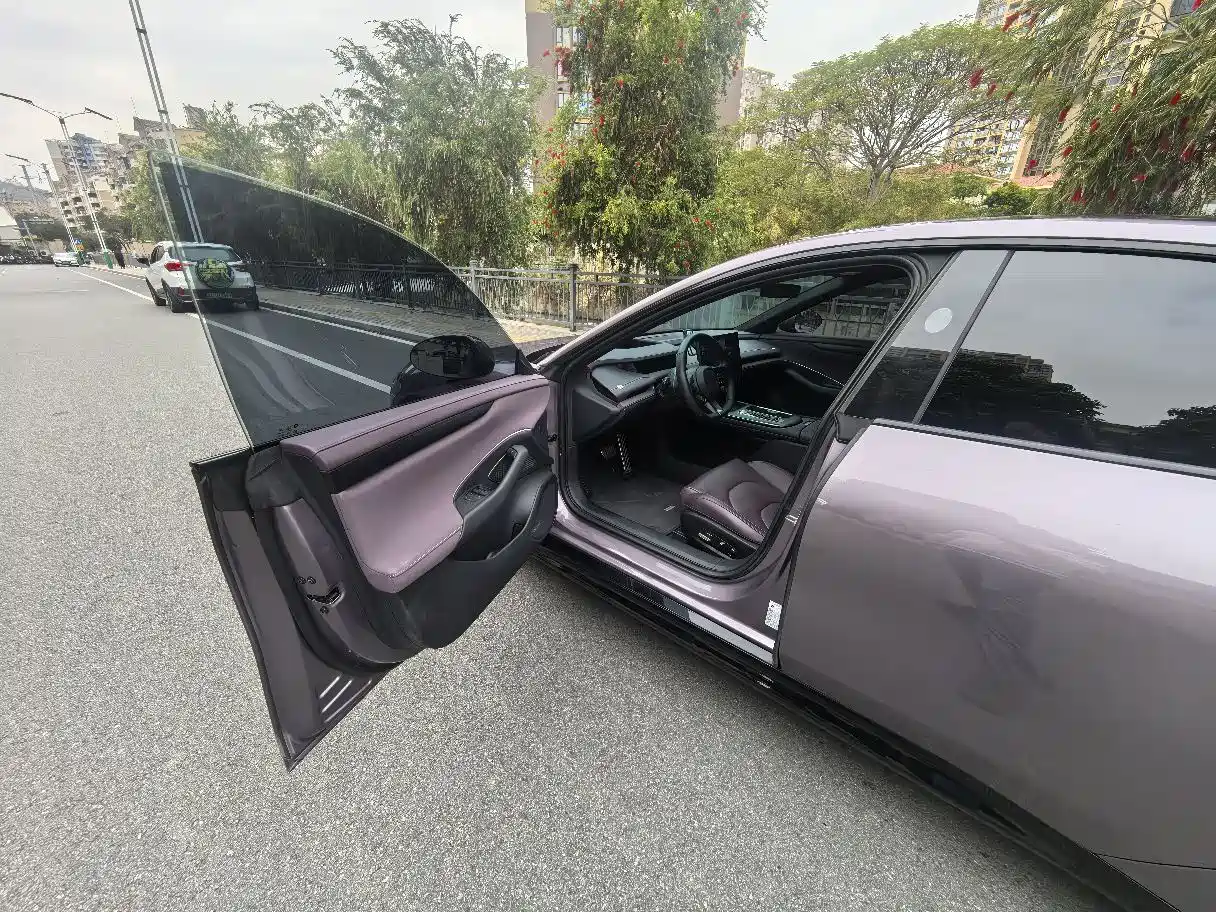 XIAOMI CAR XIAOMI SU7