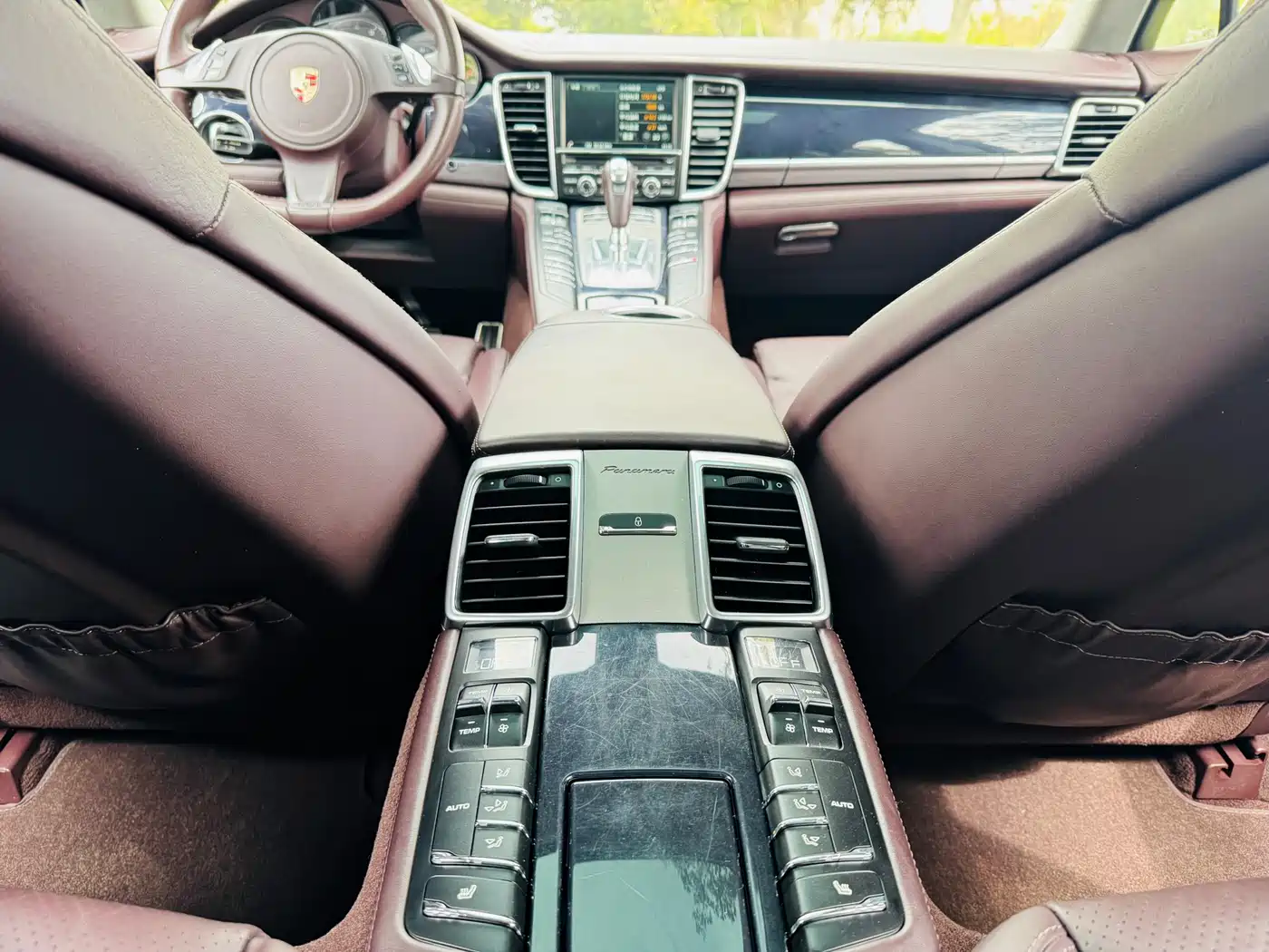Porsche Panamera 2014 Panamera 4 3.0T фото 12