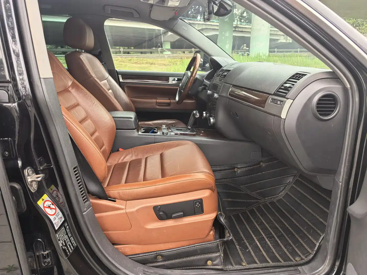 Volkswagen Touareg 2009 3.0T Diesel Luxury фото 10