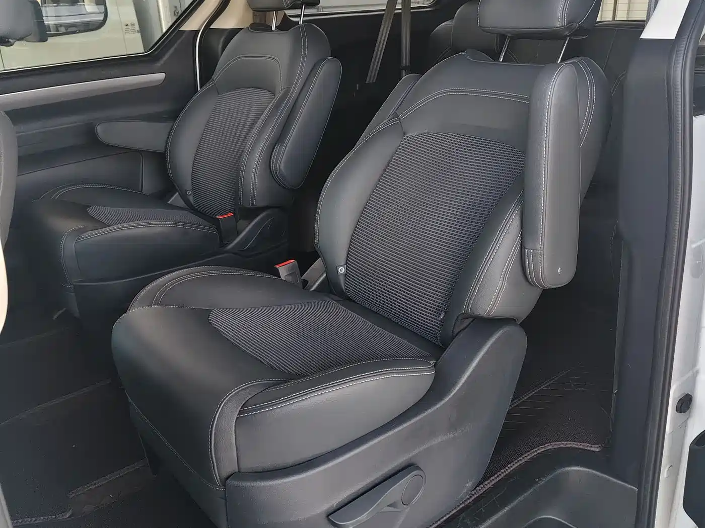 SAIC Maxus Maxus G10 2018 PLUS 2.0T Automatic Executive Edition фото 9