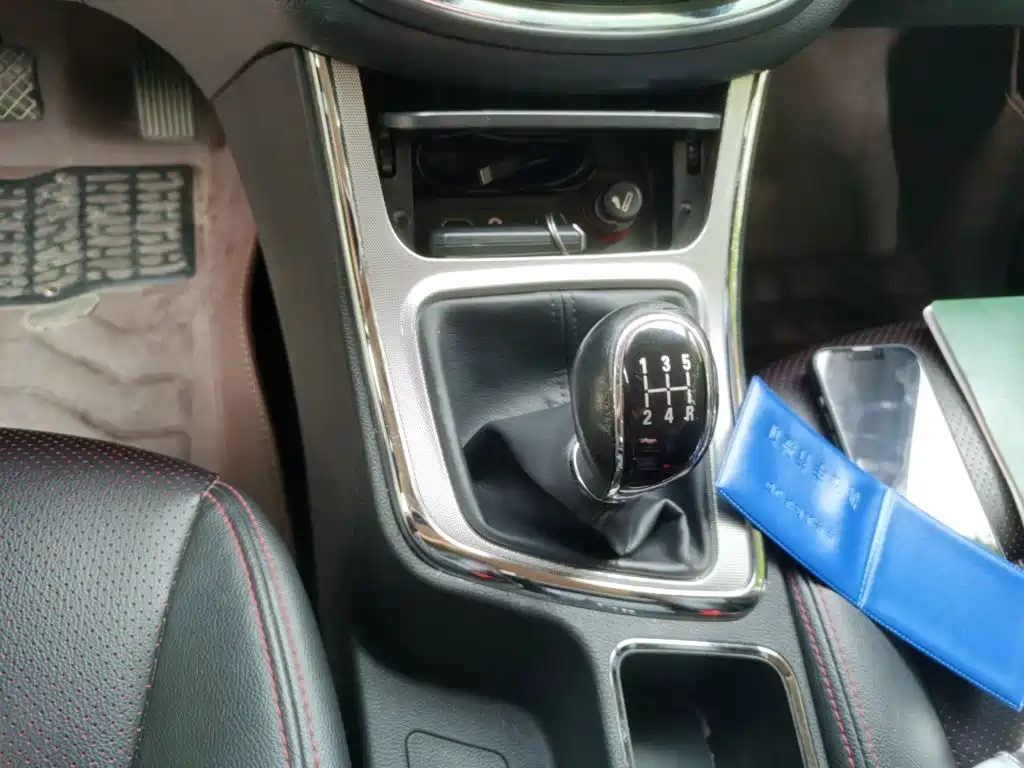 Baojun 560 2015 2015 1.8L Manual Luxury
