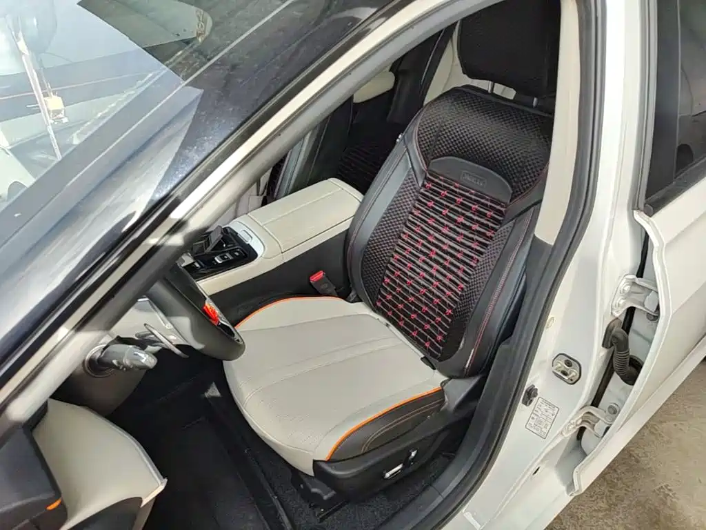 Dongfeng Aeolus Yixuan MAX 2022 2022 1.5T Ultra Cool Dad Edition