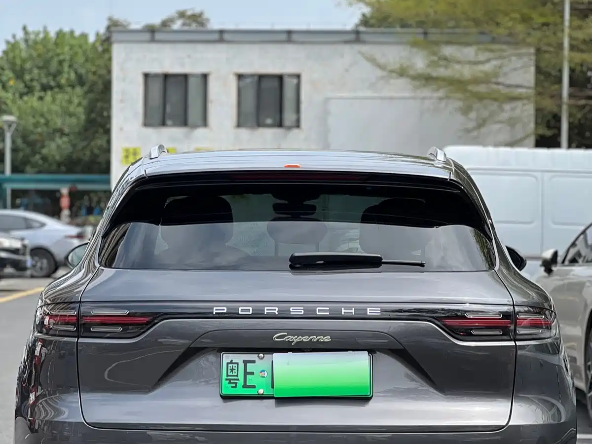 Porsche Cayenne New Energy 2019 Cayenne E-Hybrid 2.0T фото 26