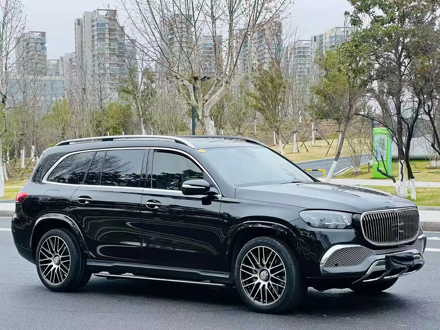 MERCEDES-BENZ GLS