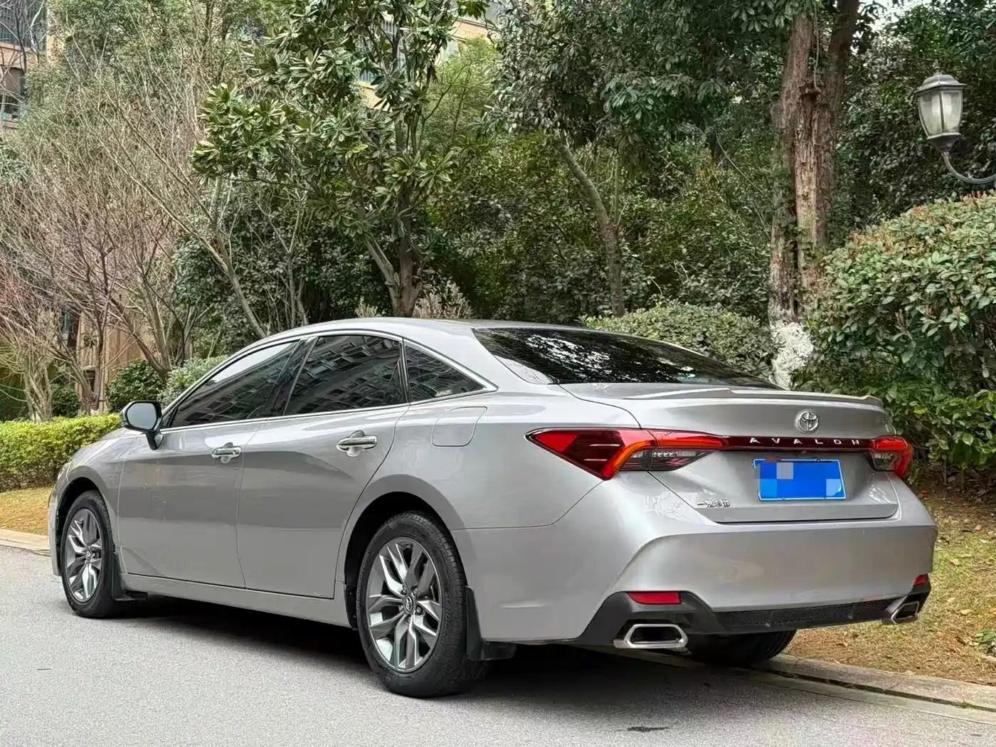 Toyota Avalon 2021 2.5L Luxury Edition фото 4