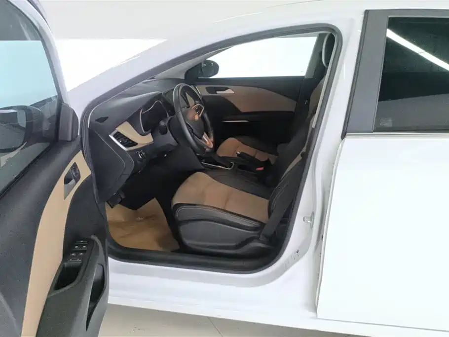Chevrolet Monza 2022 320 Automatic Enjoyment Sunroof Edition фото 9