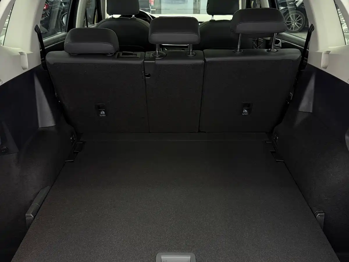 Volkswagen Tiguan L 2023 280TSI 2WD Trend Limited Edition фото 19