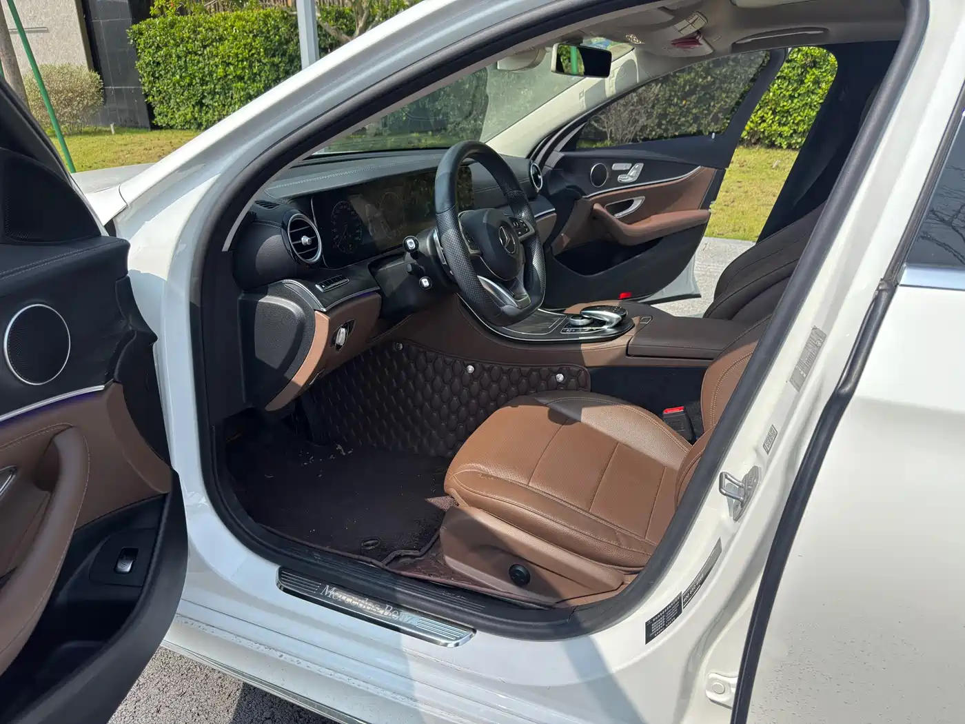 Mercedes-Benz E-Class 2018 E 300 L Sport Luxury фото 5