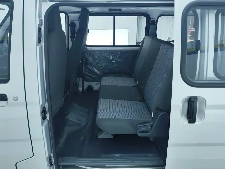 Wuling Motors Wuling Zhiguang 2024 2023 1.5L Utility 5/7-seater