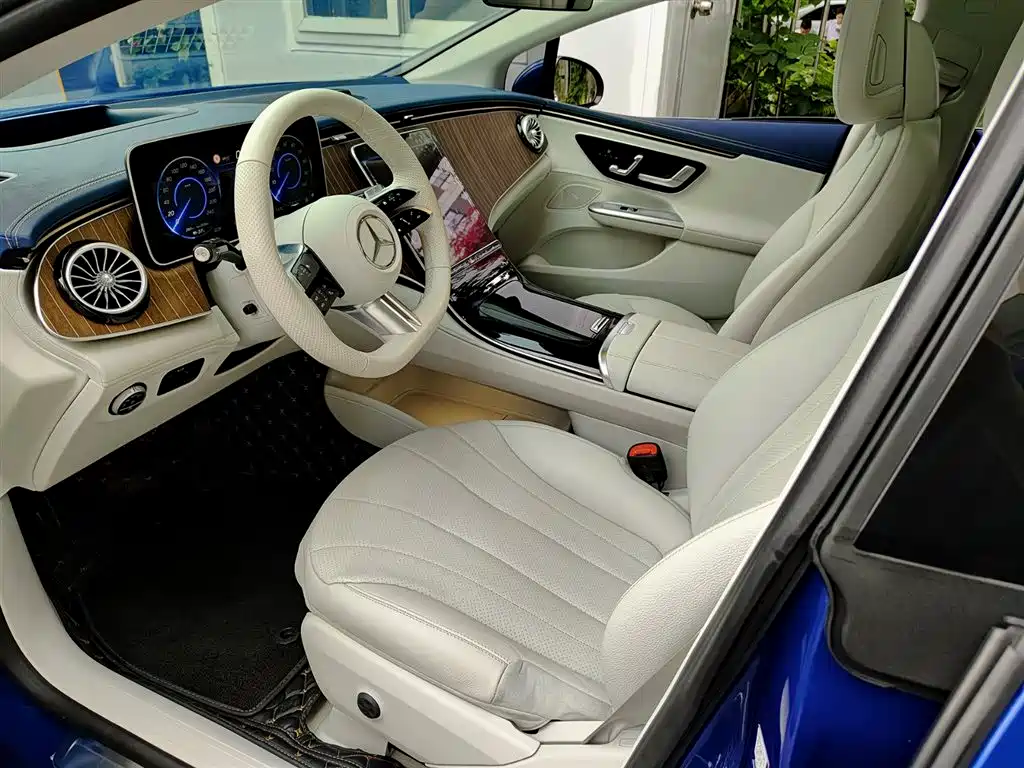 Mercedes-Benz EQE 2022 350 Luxury Edition фото 7