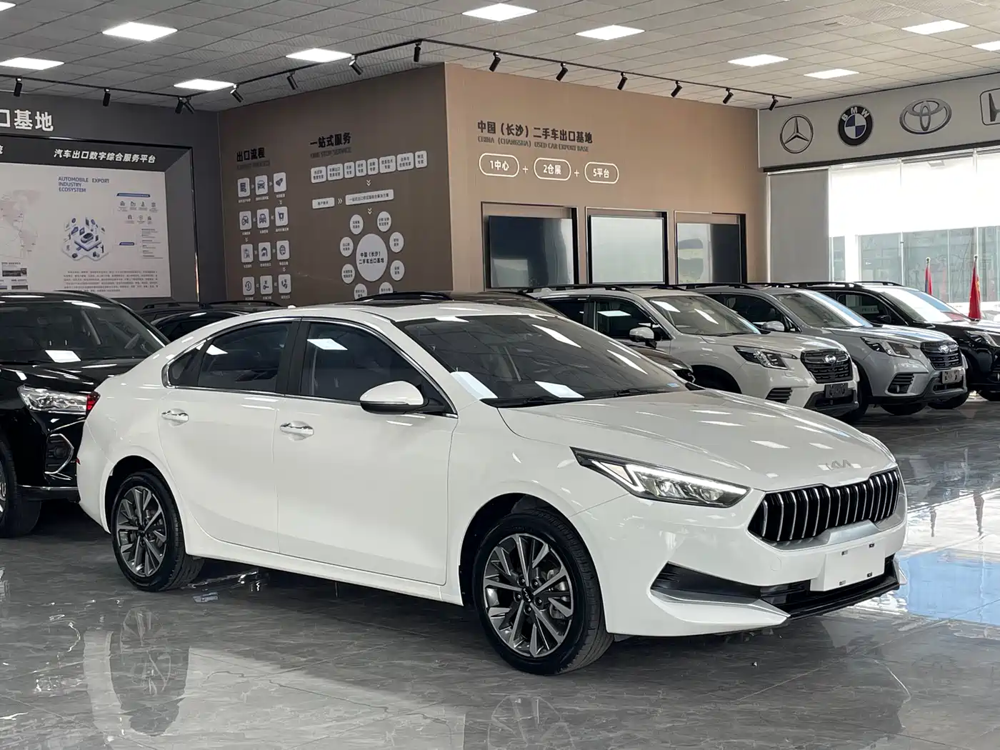 Kia K3 2021 Facelift 1.5L CVT Fashion Edition фото 3
