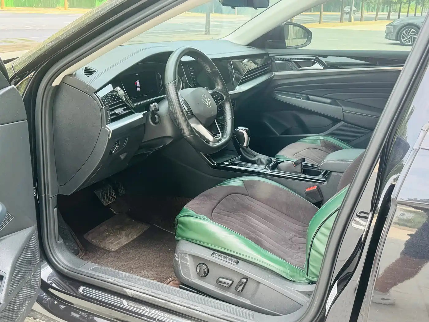 Volkswagen Passat New Energy 2022 430PHEV Hybrid Luxury Edition фото 4