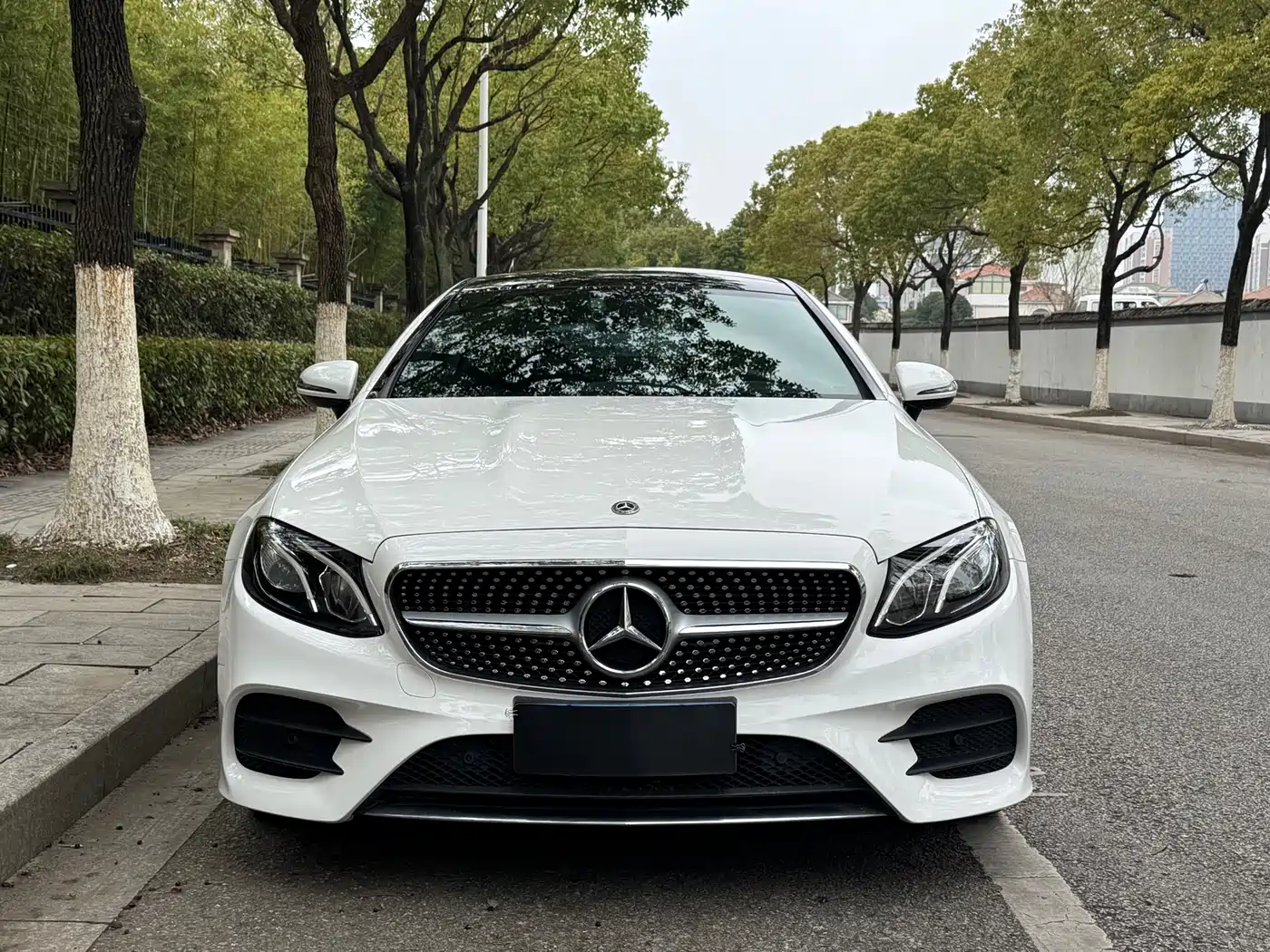  E CLASS