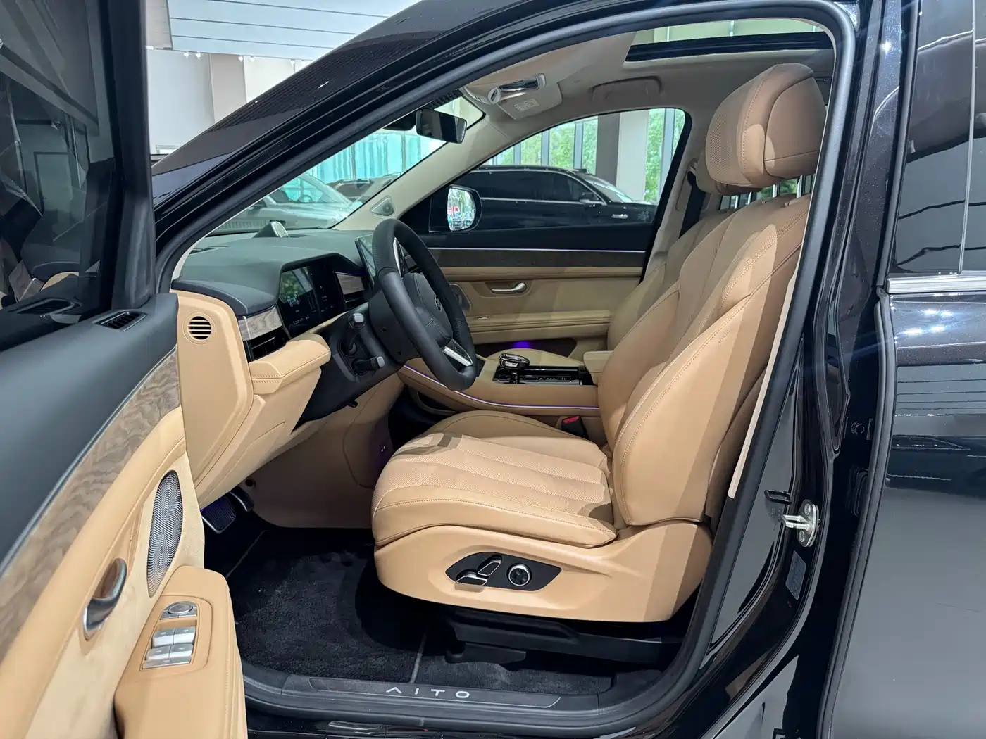 AITO Wenjie AITO M7 2022 1.5T AWD Luxury Edition фото 8