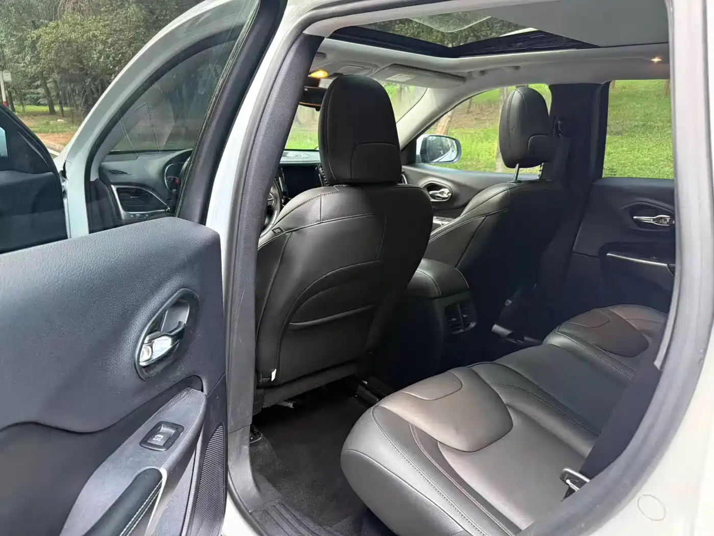 Jeep Cherokee 2021 2020 2.0T 2WD Leading Edition