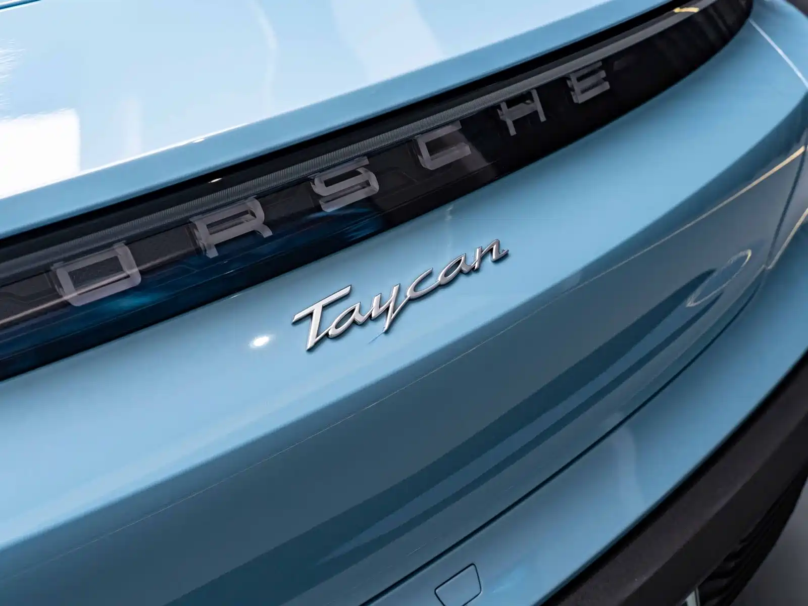 Фото 7 - Porsche Taycan