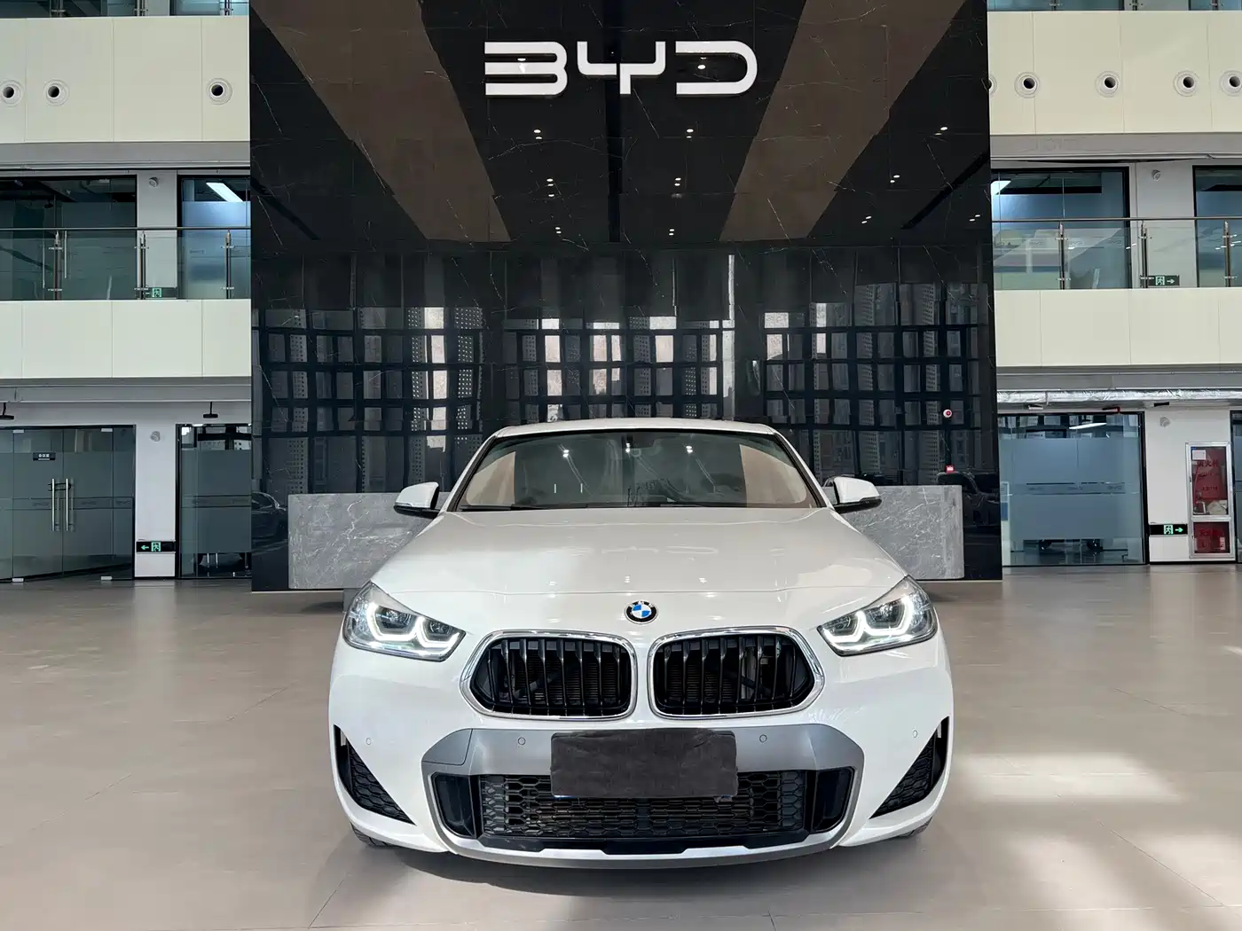BMW X2 2021 Facelift sDrive25i M Off-Road Package фото 2