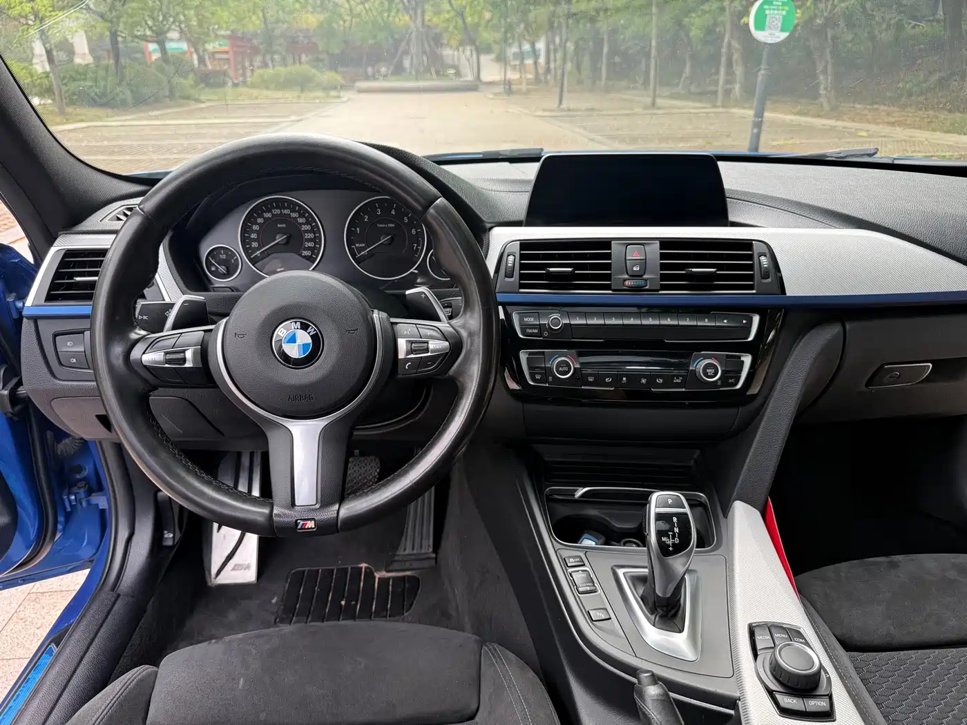 BMW 3 Series 2018 320i M Sport Package фото 9