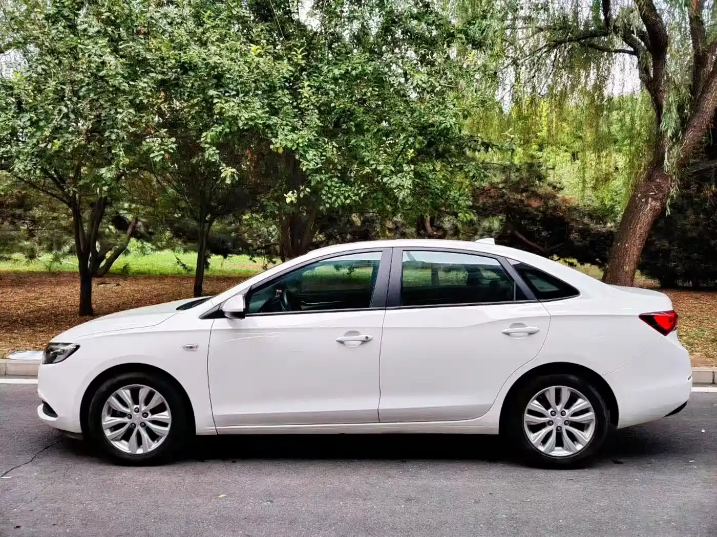 Buick Excelle 2021 Facelift Exemplar 1.5L Auto Elite фото 3