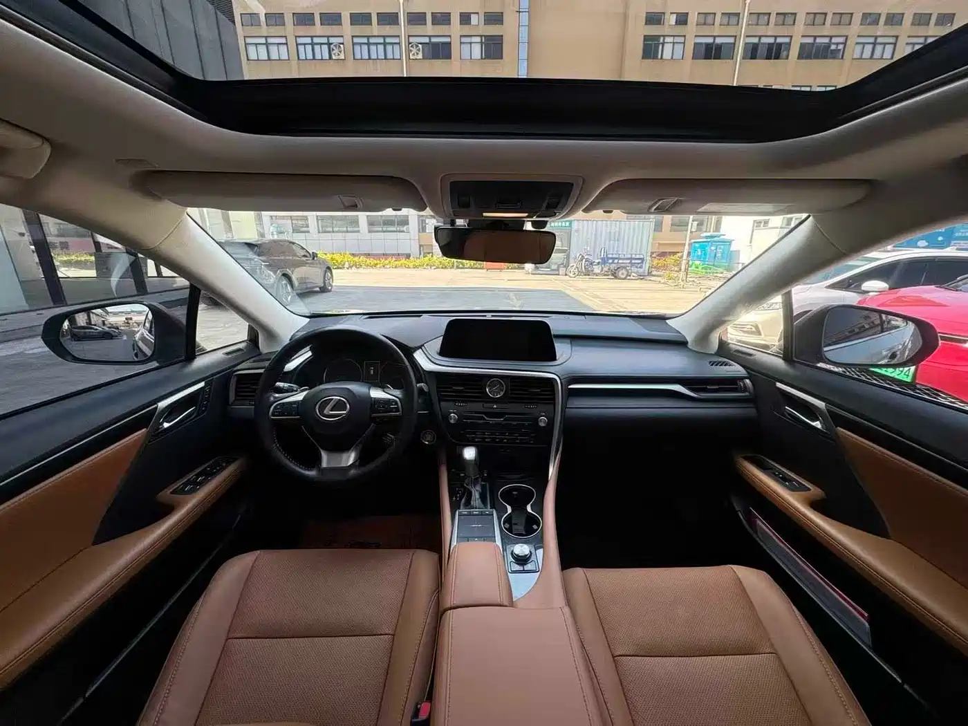 Lexus RX 2020 Facelift 300 AWD Elegance Edition фото 6