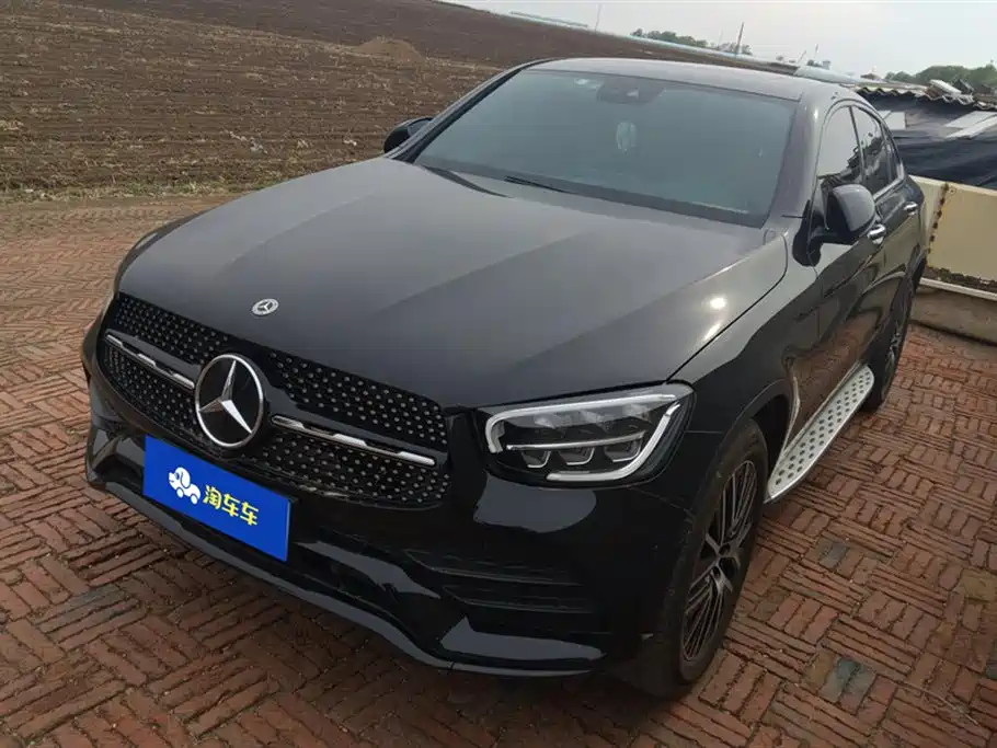 Mercedes-Benz GLC Coupe 2021 GLC 300 4MATIC Coupe SUV