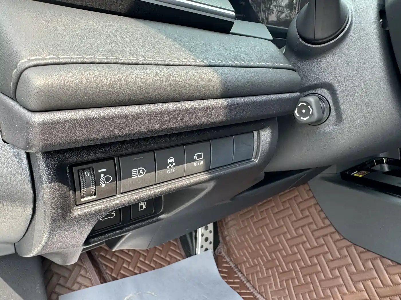 Toyota Camry 2024 Model Dual Hybrid 2.0HXS Sport Plus Edition фото 27