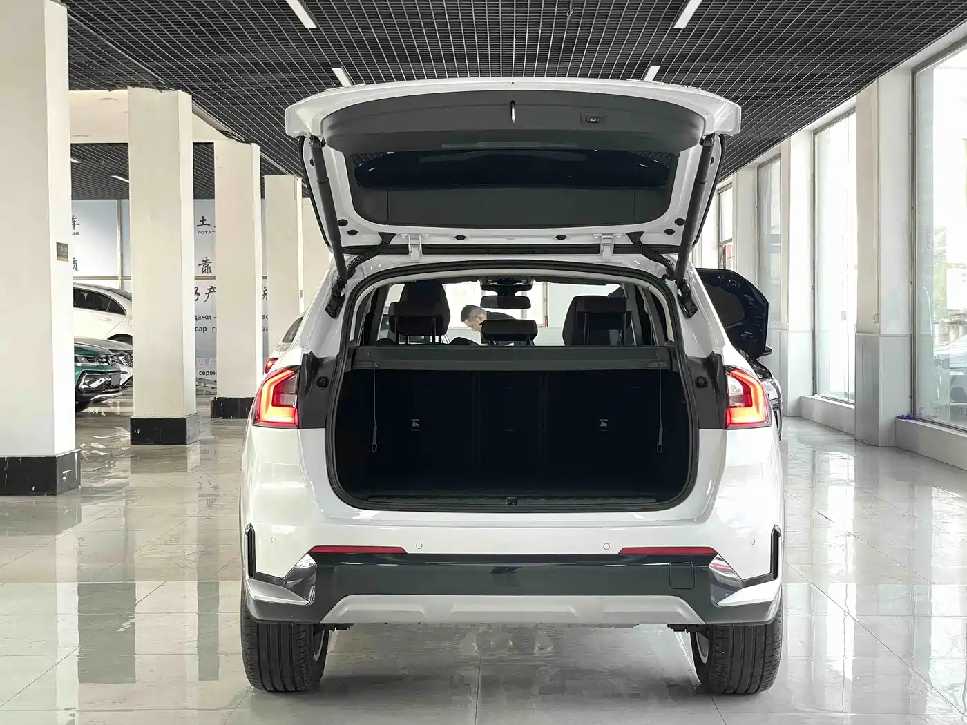 BMW X1 2023 sDrive20Li X Design Package фото 14