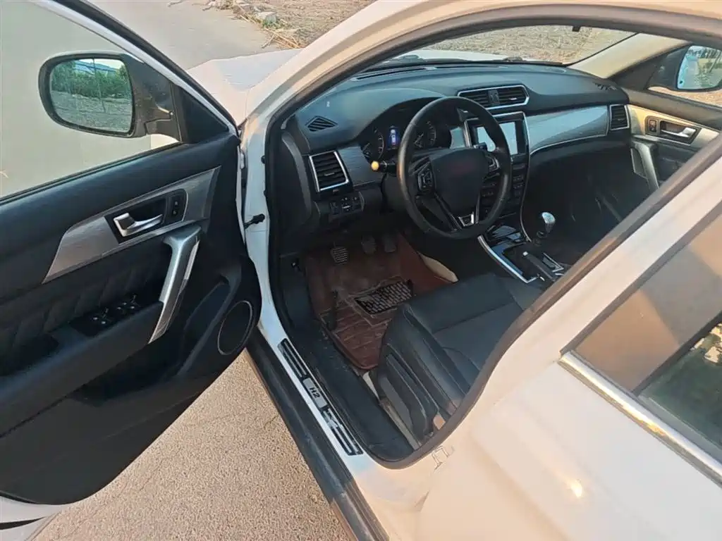 Haval H2 2014 1.5T Manual 2WD Elite Edition фото 16