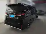 Фото 5 - Toyota Vellfire