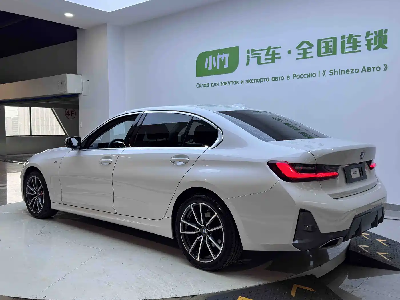 BMW 3-SERIES