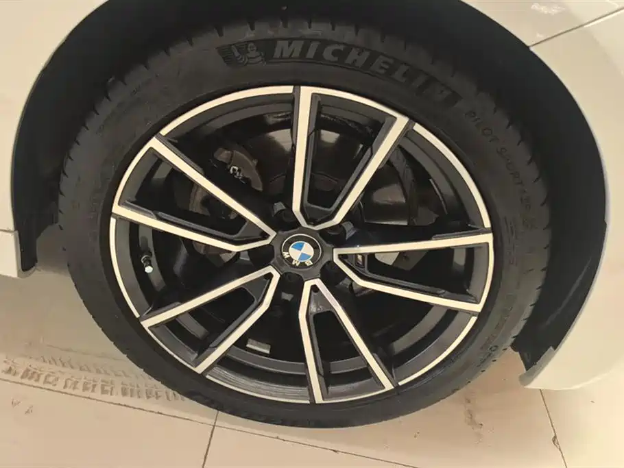 BMW 3 Series 2021 Second Facelift 320Li M Sport Package фото 6