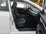 Фото 8 - Geely Vision
