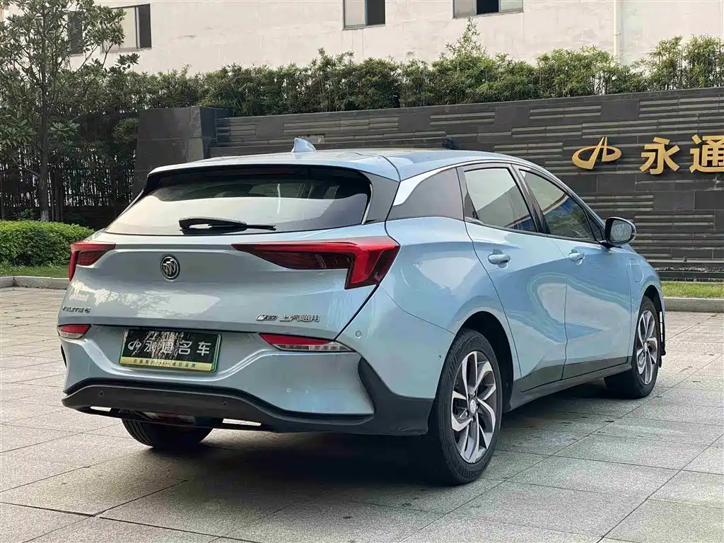 BUICK SLIGHTLY BLUE 6