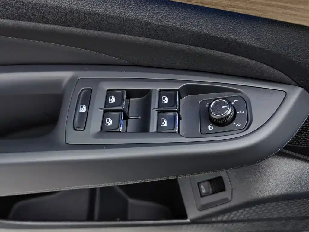 Фото 9 - Volkswagen Passat