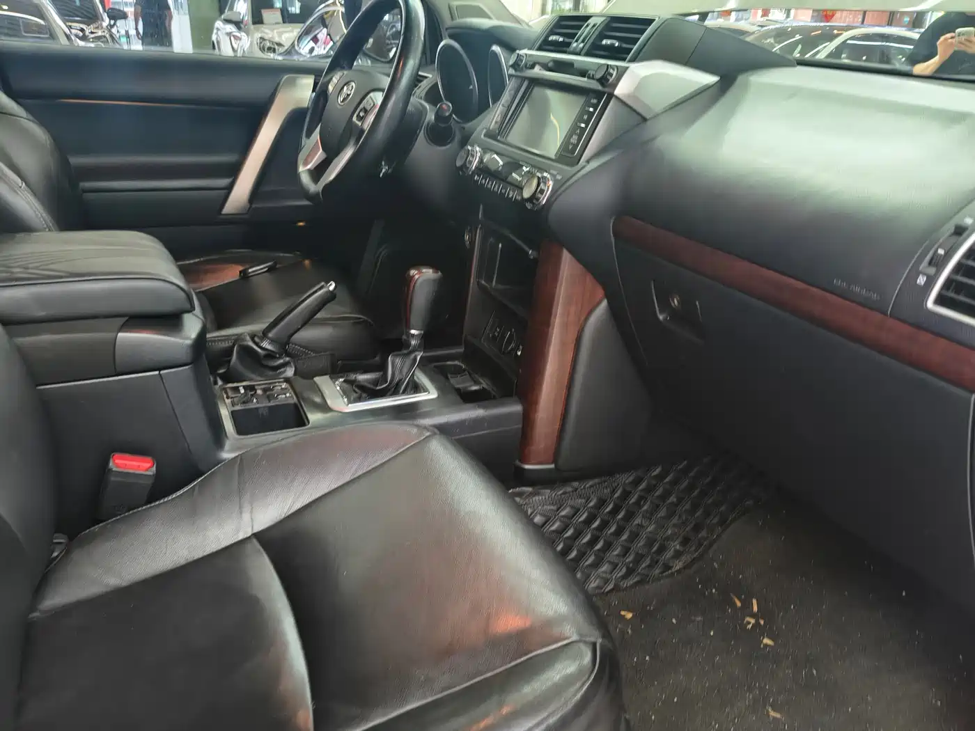 Toyota Prado 2016 3.5L Auto TX-L фото 6