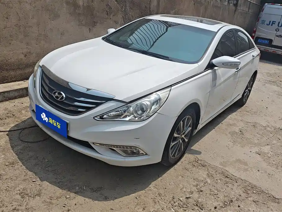 Hyundai Sonata 2013 2.0L Automatic Luxury Edition
