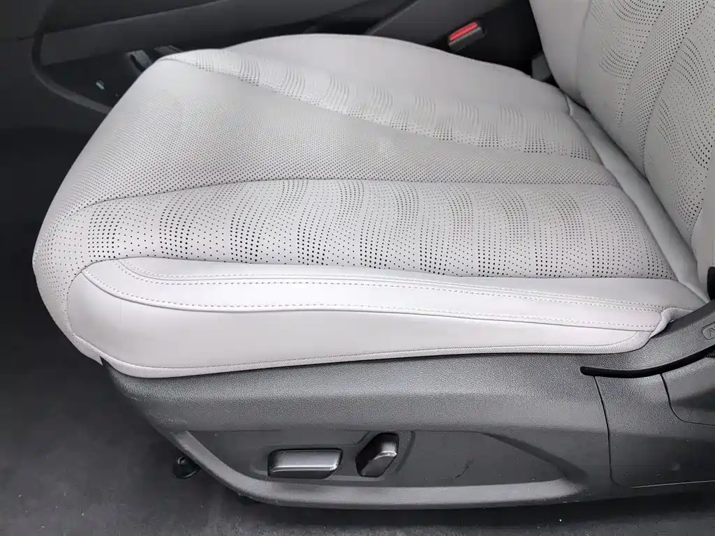 BYD Seal 06 DM-i Touring 2025 DM-i 80KM Premium фото 20