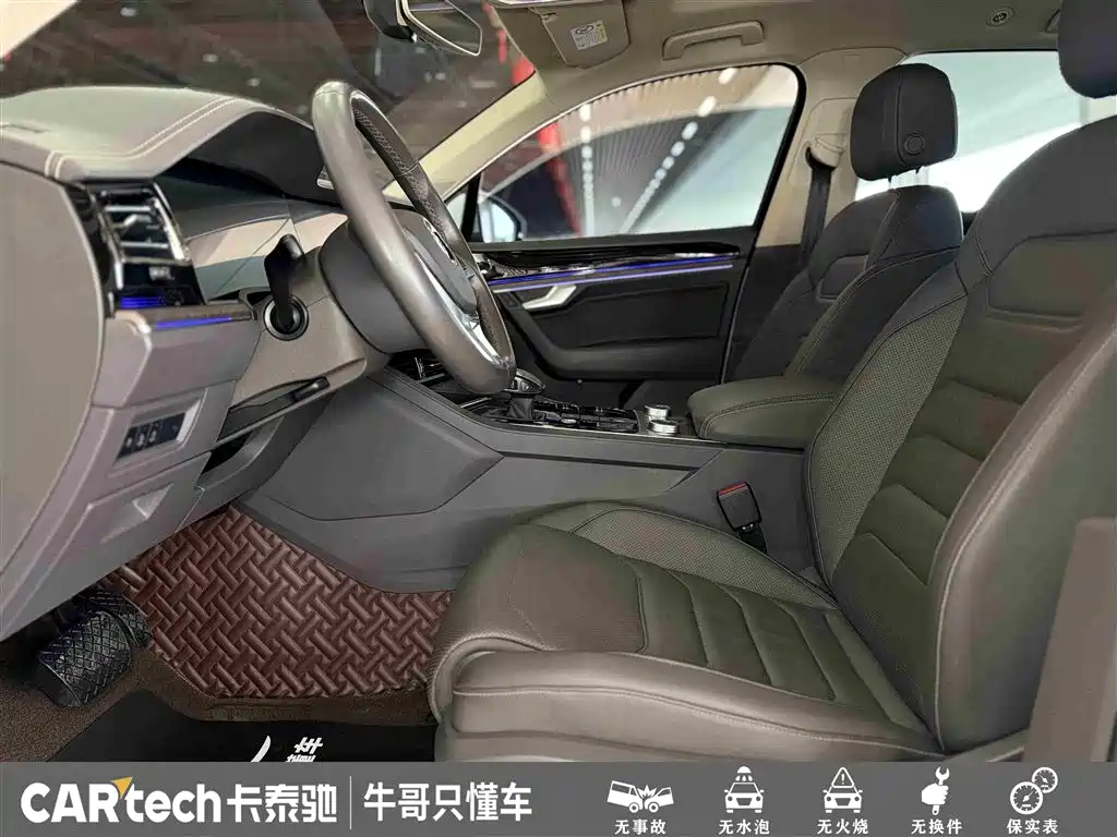 Volkswagen Touareg 2019 2.0TSI Sharp Wing Edition China V фото 17