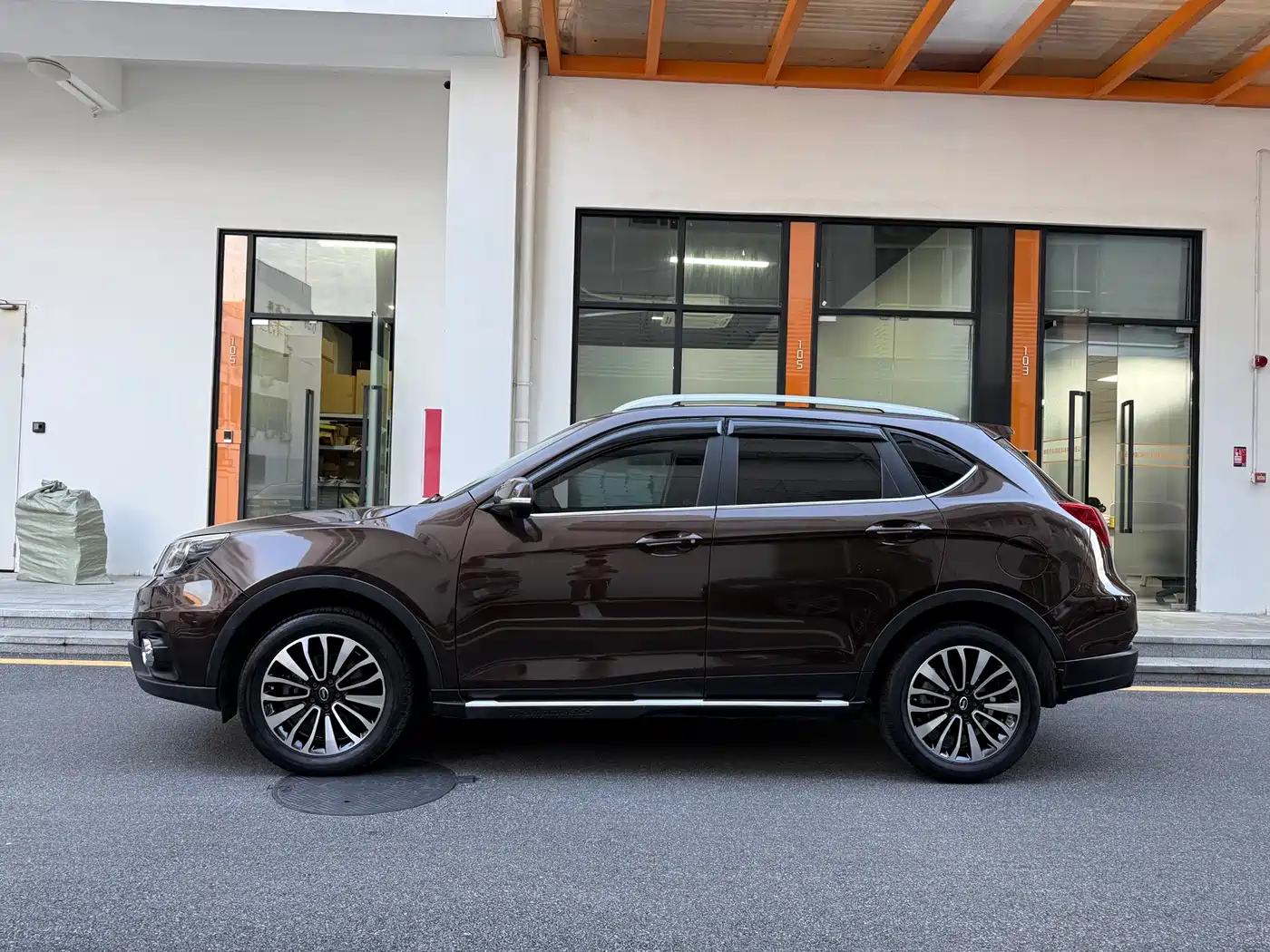 GAC Trumpchi Trumpchi GS5 Super 2016 2016 2.0L Auto 2WD Anniversary Edition