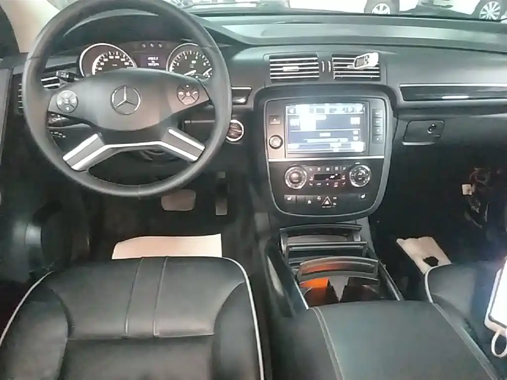 Mercedes-Benz R-Class 2015 R 320 4MATIC Luxury фото 13
