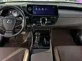 Фото 6 - Lexus ES