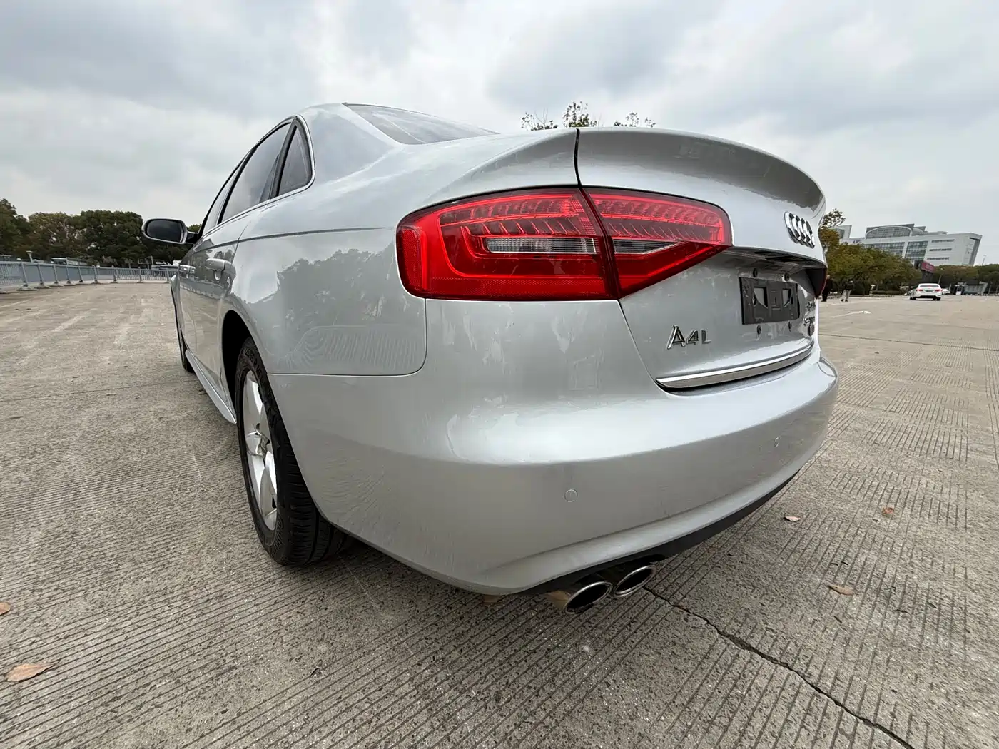 Audi A4L 2013 35 TFSI Automatic Luxury фото 17