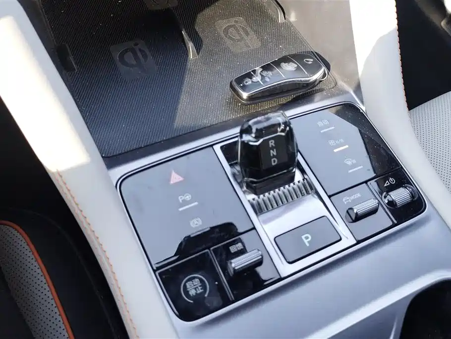 BYD Song PLUS PHEV 2023 Champion Edition EV 605KM Flagship PLUS фото 16
