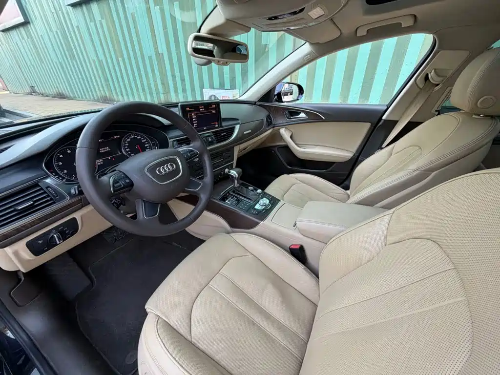 Фото 3 - Audi A6L
