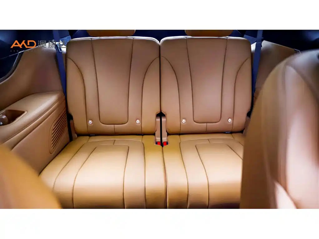 AITO Wenjie AITO M9 2025 Extended Range Ultra 52kWh 6-Seater фото 9