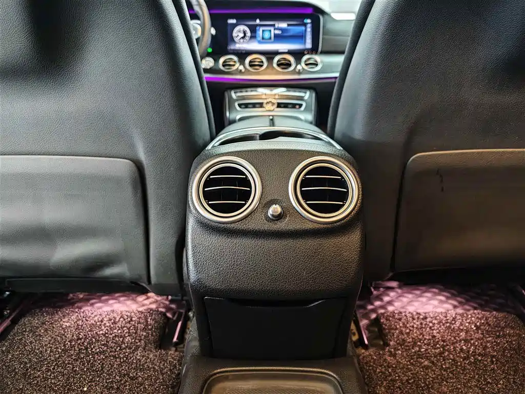 Mercedes-Benz E-Class 2019 E 300 L Sport Fashion фото 12