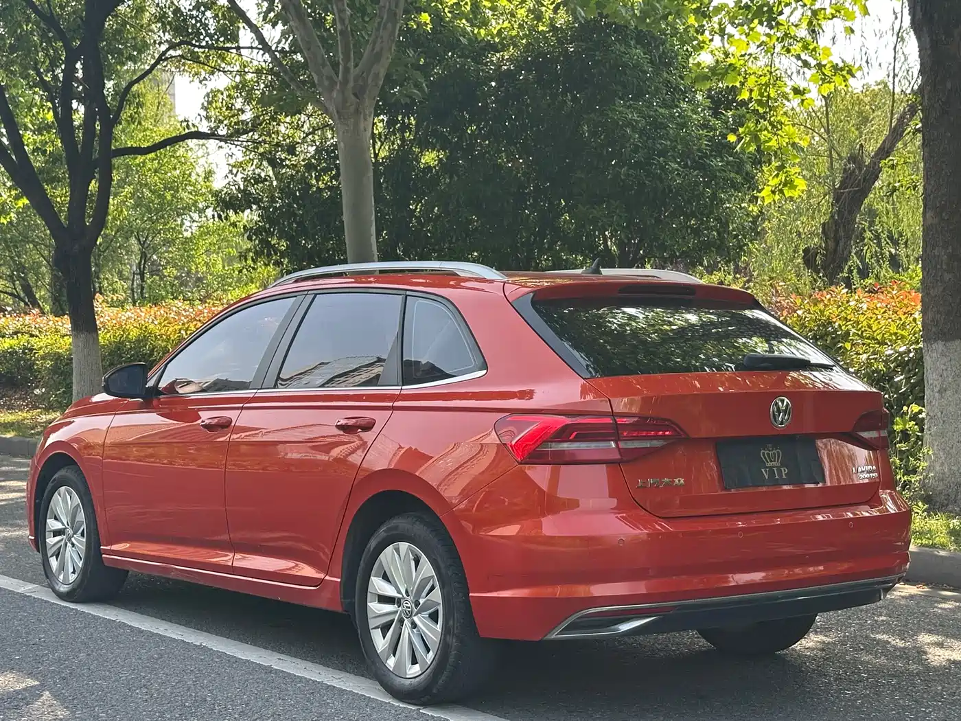 Volkswagen Lavida 2018 Hatchback 200TSI DSG Comfort Edition China V фото 7
