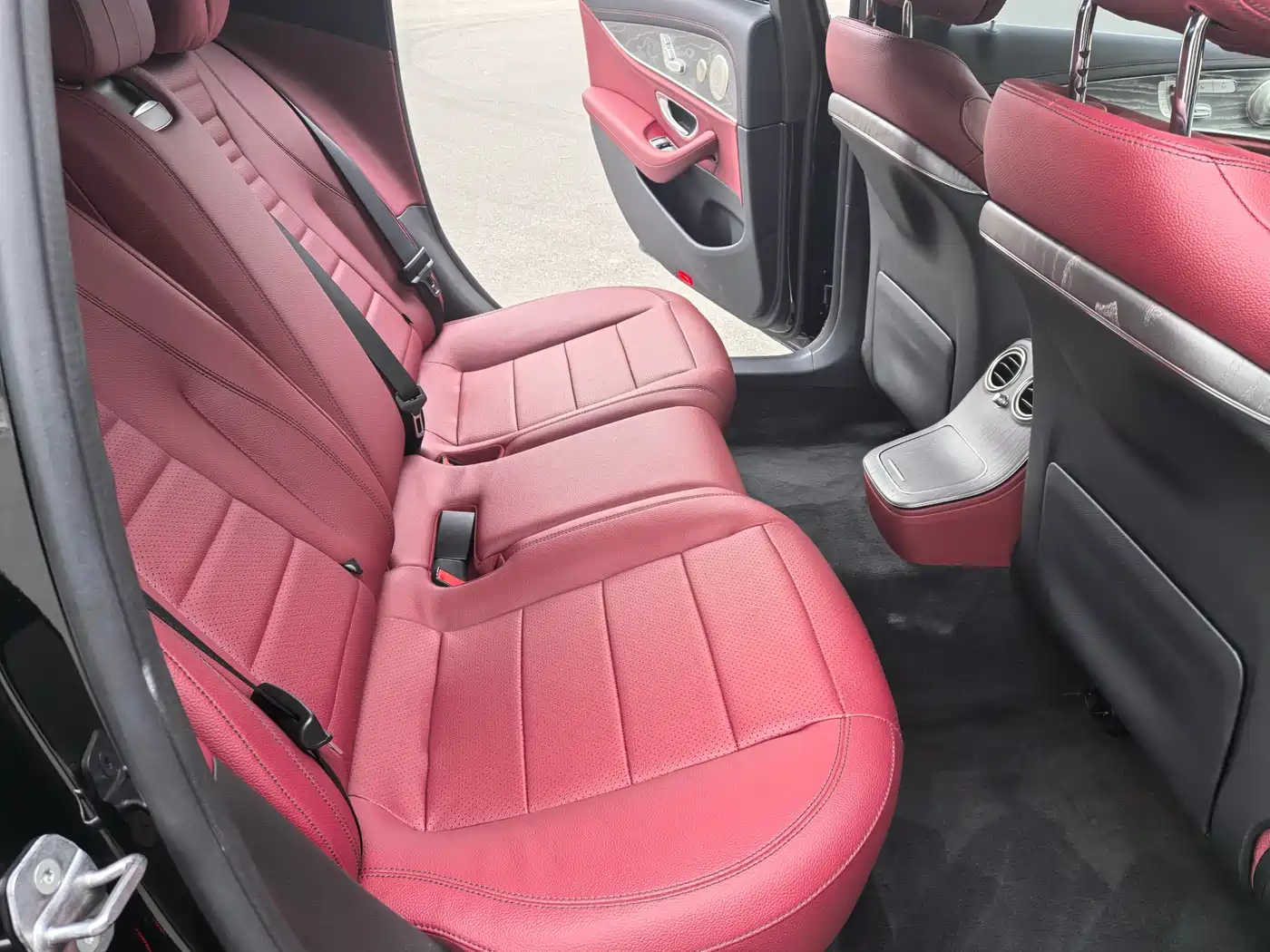 Mercedes-Benz E-Class 2022 E 300 L Sport Luxury фото 6